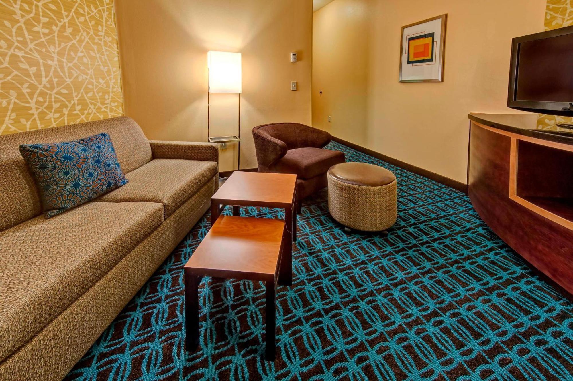 Fairfield Inn & Suites By Marriott Oklahoma City Nw Expressway/Warr Acres מראה חיצוני תמונה
