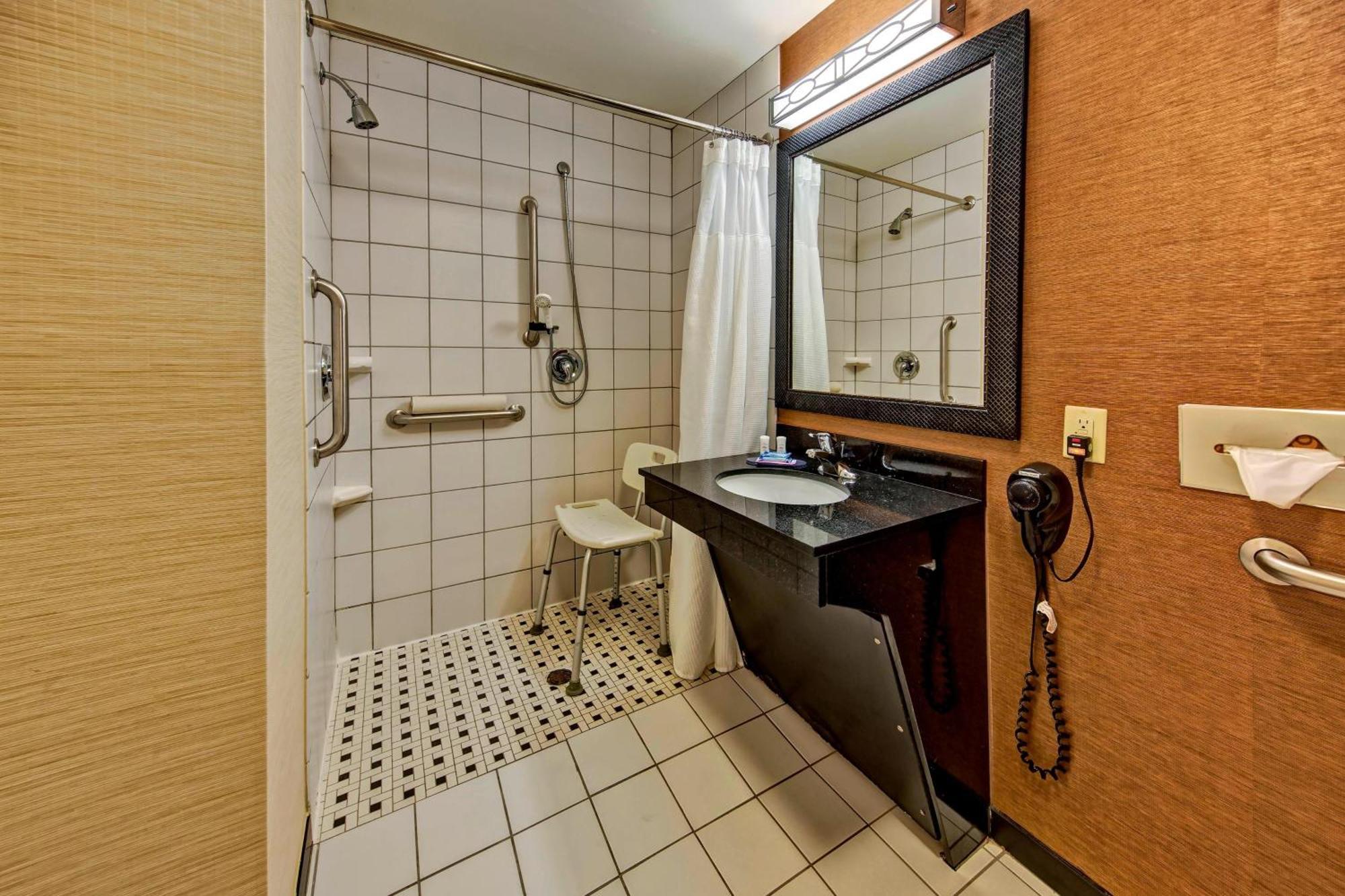 Fairfield Inn & Suites By Marriott Oklahoma City Nw Expressway/Warr Acres מראה חיצוני תמונה